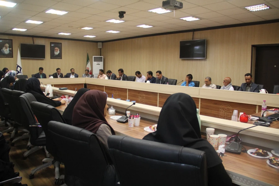 در استانه سال نو و آغاز بهار طبیعت برگزار گردید.

مراسم تقدیر از خدمات کارکنان دانشگاه فرهنگیان هرمزگان در سال 97 4