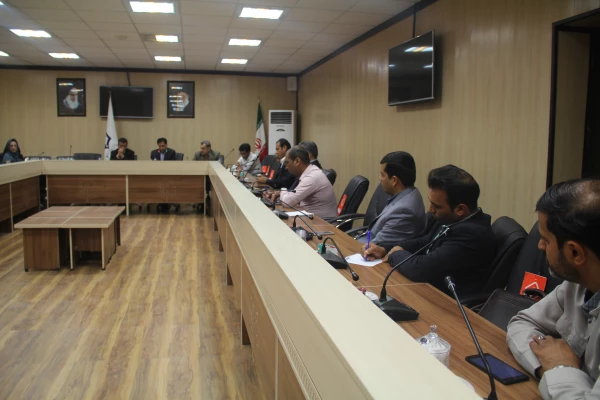 به مناسبت دهه سرآمدی آموزش و با موضوع تحلیل کیفیت آموزش برگزار گردید.

گردهمائی استادان و اعضای هیات علمی دانشگاه فرهنگیان هرمزگان 6