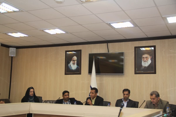 به مناسبت دهه سرآمدی آموزش و با موضوع تحلیل کیفیت آموزش برگزار گردید.

گردهمائی استادان و اعضای هیات علمی دانشگاه فرهنگیان هرمزگان 3