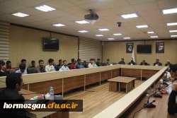 در پردیس شهید بهشتی هرمزگان برگزار گردید:

نشست مطالبه گری تشکل های دانشجویی دانشگاه فرهنگیان هرمزگان با نماینده محترم مردم بندرعباس در مجلس شورای اسلامی 4