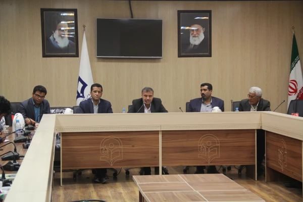 در پردیس شهید بهشتی هرمزگان برگزار گردید:

نشست مطالبه گری تشکل های دانشجویی دانشگاه فرهنگیان هرمزگان با نماینده محترم مردم بندرعباس در مجلس شورای اسلامی 6