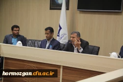 در پردیس شهید بهشتی هرمزگان برگزار گردید:

نشست مطالبه گری تشکل های دانشجویی دانشگاه فرهنگیان هرمزگان با نماینده محترم مردم بندرعباس در مجلس شورای اسلامی 7