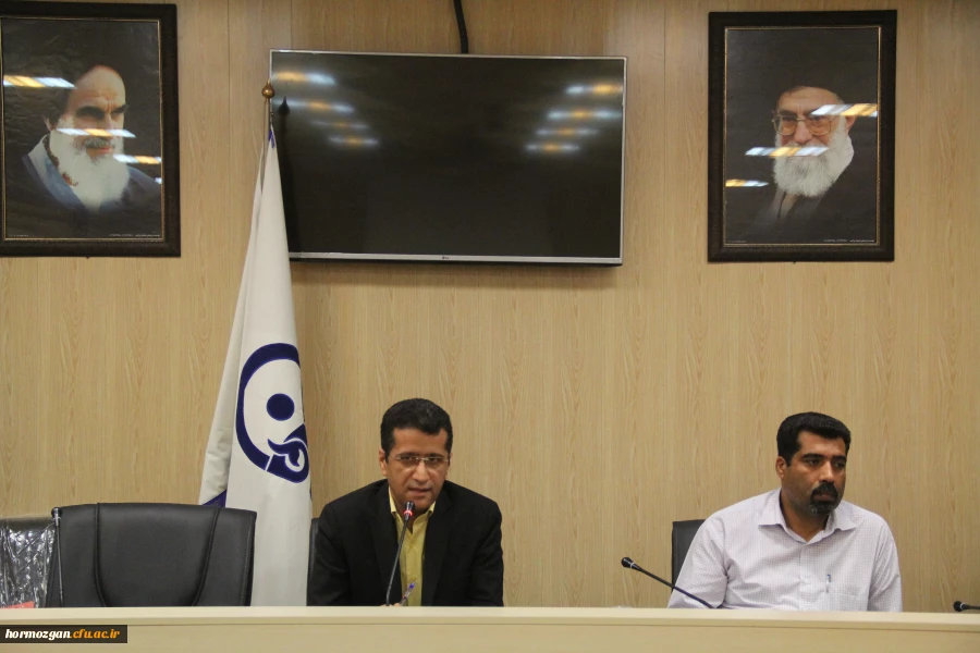 دومین جلسه شورای اداری دانشگاه فرهنگیان هرمزگان در سال 98 تشکیل گردید. 4