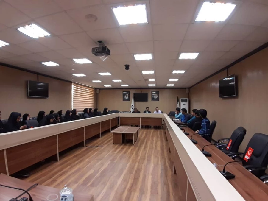 پنل نقش اجتماعی و تربیتی معلم در دانشگاه فرهنگیان هرمزگان برگزار شد. 3