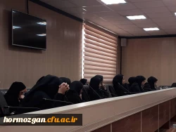 پنل نقش اجتماعی و تربیتی معلم در دانشگاه فرهنگیان هرمزگان برگزار شد. 5