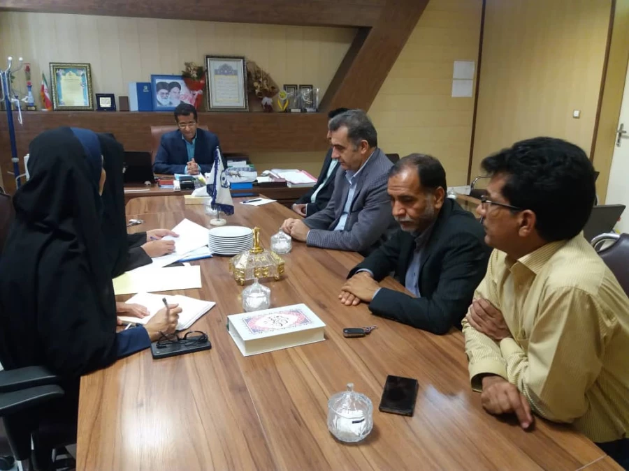 نشست شورای آموزشی دانشگاه فرهنگیان هرمزگان برگزار شد:

اولین نشست شورای آموزشی دانشگاه فرهنگیان هرمزگان در سال 98 در دفتر مدیریت استانی برگزار گردید.
 3