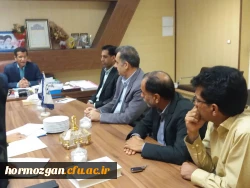 نشست شورای آموزشی دانشگاه فرهنگیان هرمزگان برگزار شد:

اولین نشست شورای آموزشی دانشگاه فرهنگیان هرمزگان در سال 98 در دفتر مدیریت استانی برگزار گردید.
 4