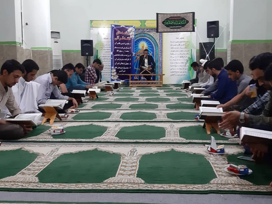 به مناسبت هفته قرآنی دانشگاه فرهنگیان هرمزگان برگزار گردید
محفل انس با قرآن کریم 4