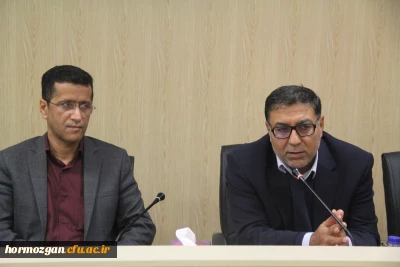 دکتر انصاری راد معاون دانشجویی دانشگاه در نشست اداری پردیس های استان هرمزگان
با پذیرش حداکثری دانشجو به توسعه و بالندگی آموزش و پرورش کمک می کنیم