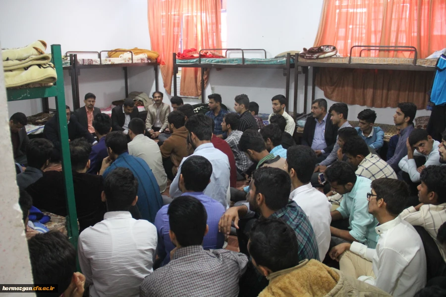 بازدید دکتر انصاری راد معاون دانشجویی دانشگاه فرهنگیان از پردیس ها و واحدهای تابعه دانشگاه فرهنگان هرمزگان 4