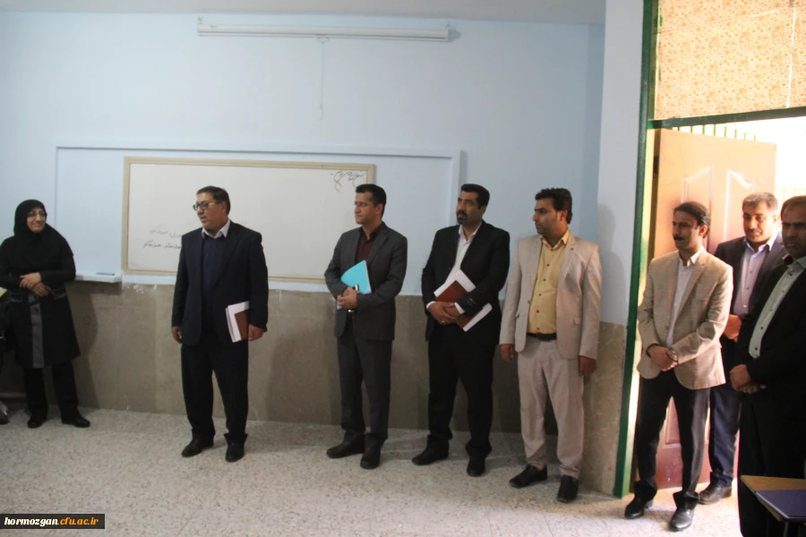 بازدید دکتر انصاری راد معاون دانشجویی دانشگاه فرهنگیان از پردیس ها و واحدهای تابعه دانشگاه فرهنگان هرمزگان 13