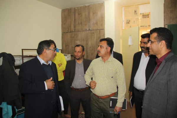 بازدید دکتر انصاری راد معاون دانشجویی دانشگاه فرهنگیان از پردیس ها و واحدهای تابعه دانشگاه فرهنگان هرمزگان 9