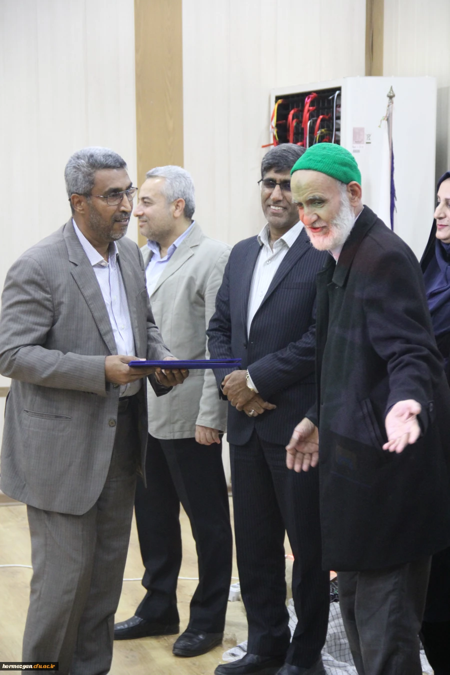 پنجمین یادواره شهدای تربیت معلم استان هرمزگان برگزار گردید. 7