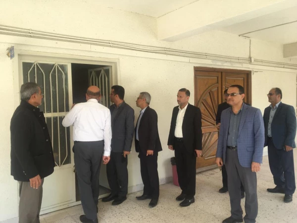 بازدیـد رئیـس و اعضـای مجمـع خیـرین مدرسـه سـاز استـان هرمزگـان از پردیـس فاطمـه الزهـرا(س) بندرعبـاس 7