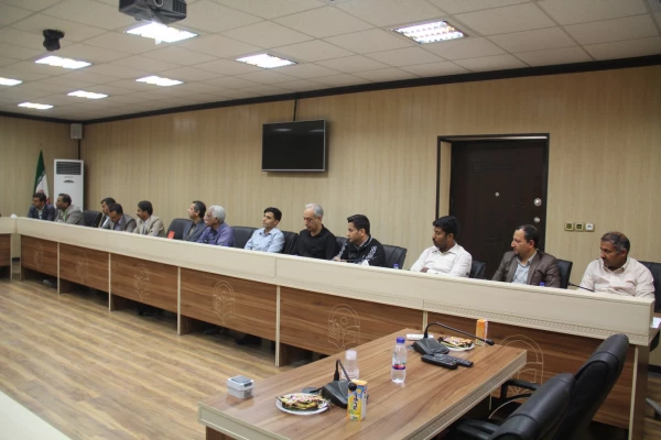 نشسـت ماهـانه شــورای اداری و کارکنـان دانشگـاه فرهنگیـان هرمزگـان
 3