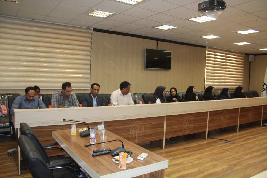 نشسـت ماهـانه شــورای اداری و کارکنـان دانشگـاه فرهنگیـان هرمزگـان
 4