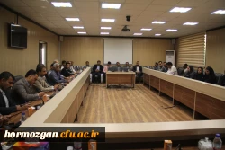 نشسـت ماهـانه شــورای اداری و کارکنـان دانشگـاه فرهنگیـان هرمزگـان
 5