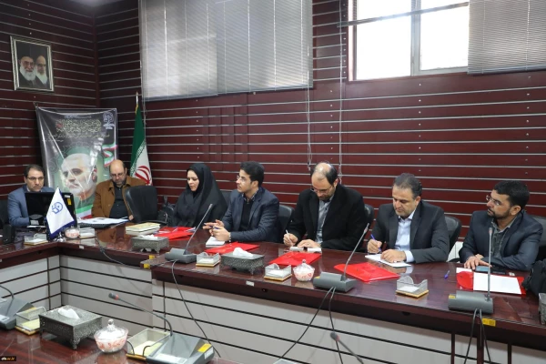 روابـط عمـومی آیینـه تمـام نمـای یک سازمـان اسـت 4