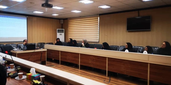 کـارگـاه آمـوزشی ویژه مدرسـان کـارورزی  4