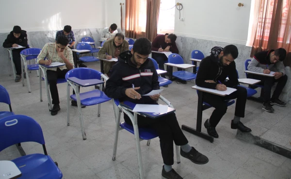 بازدیـد دکتر رحیمـی مدیر بهسازی و منابع انسانی سازمان مرکـزی دانشگاه فرهنگیـان از حوزه های امتحانی پردیس های استان هرمزگـان 4