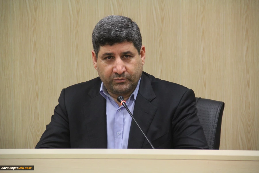 کـارگـاه نقش اجتمـاعی دانشگاه ها ویـژه اساتید و کارکنـان دانشگاه فرهنگیان هرمزگـان  2