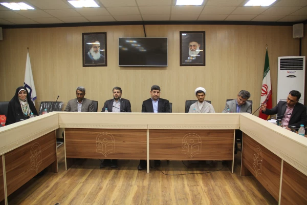 کـارگـاه نقش اجتمـاعی دانشگاه ها ویـژه اساتید و کارکنـان دانشگاه فرهنگیان هرمزگـان  4