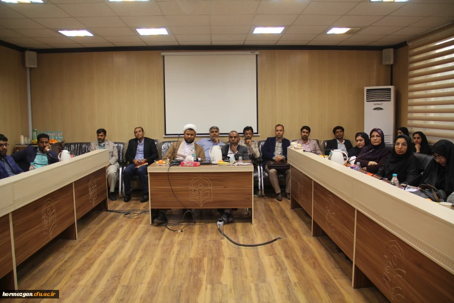 نشست عمومی استادان و اعضای هیات علمی پردیس های دانشگاه فرهنگیان هرمزگان 3