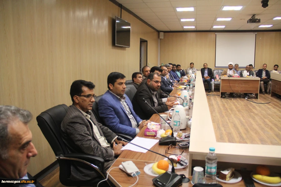 نشست عمومی استادان و اعضای هیات علمی پردیس های دانشگاه فرهنگیان هرمزگان 4