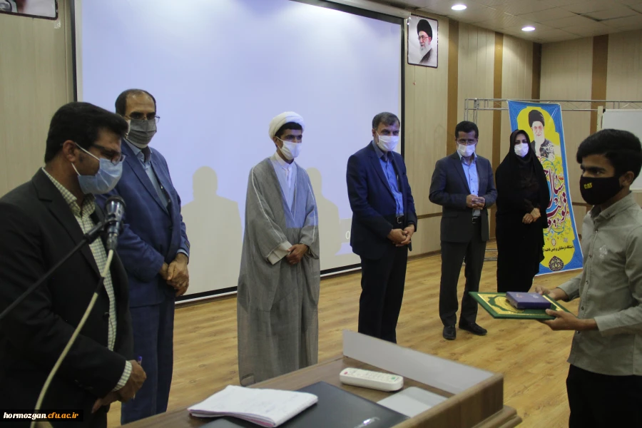 آیین نمادین سال تحصیلی جدید دانشگاه فرهنگیان هرمزگان برگزار شد. 11