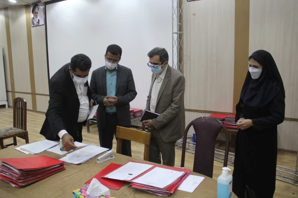 بازدید نماینده وزارت آموزش و پرورش از روند مصاحبه آزمون استخدامی سال 99 در دانشگاه فرهنگیان هرمزگان 5