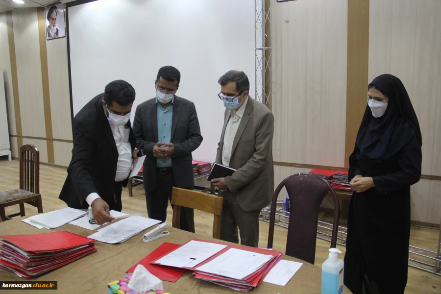 بازدید نماینده وزارت آموزش و پرورش از روند مصاحبه آزمون استخدامی سال 99 در دانشگاه فرهنگیان هرمزگان 5