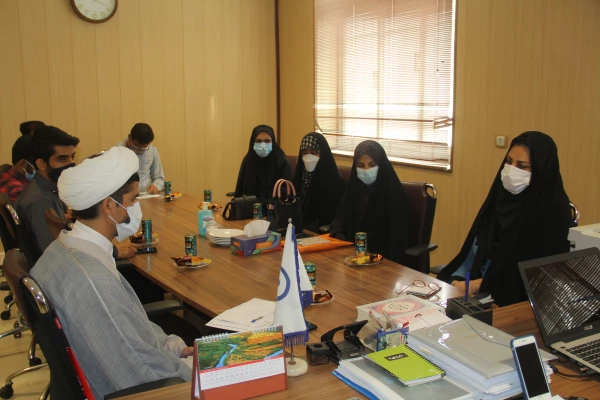 دومین نشست ستاد استانی کنگره شهدای دانشجو معلم استان هرمزگان برگزار شد. 6