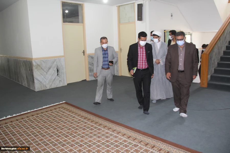 با حضور دکتر انصاری راد معاون دانشجویی دانشگاه فرهنگیان پروژه های عمرانی و تجهیزاتی دانشگاه فرهنگیان هرمزگان مورد بهره برداری قرار گرفت . 5