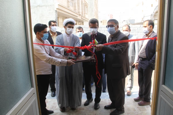 با حضور دکتر انصاری راد معاون دانشجویی دانشگاه فرهنگیان پروژه های عمرانی و تجهیزاتی دانشگاه فرهنگیان هرمزگان مورد بهره برداری قرار گرفت . 5