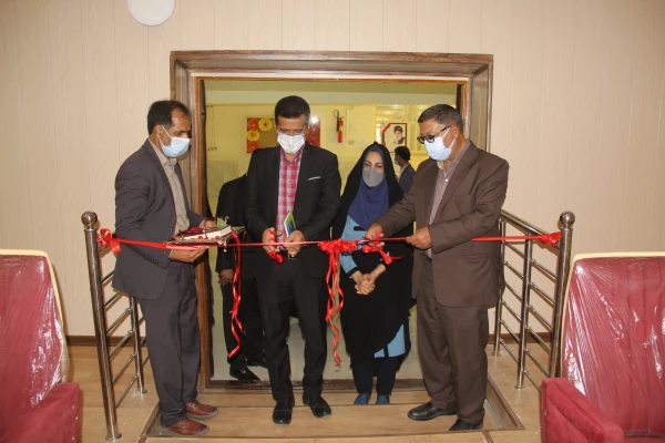 با حضور دکتر انصاری راد معاون دانشجویی دانشگاه فرهنگیان پروژه های عمرانی و تجهیزاتی دانشگاه فرهنگیان هرمزگان مورد بهره برداری قرار گرفت . 7