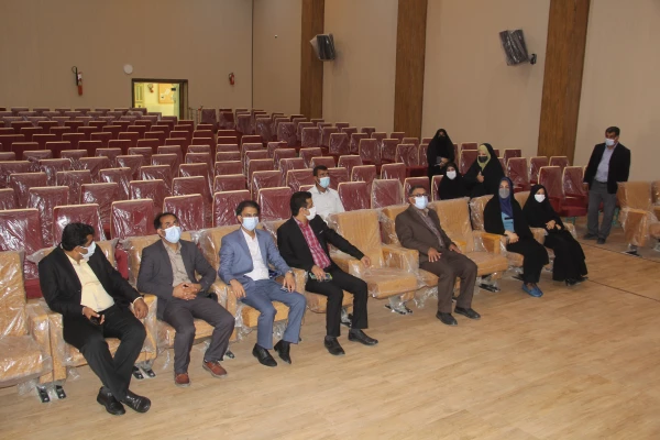 با حضور دکتر انصاری راد معاون دانشجویی دانشگاه فرهنگیان پروژه های عمرانی و تجهیزاتی دانشگاه فرهنگیان هرمزگان مورد بهره برداری قرار گرفت . 12