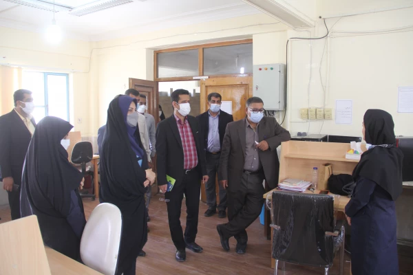 با حضور دکتر انصاری راد معاون دانشجویی دانشگاه فرهنگیان پروژه های عمرانی و تجهیزاتی دانشگاه فرهنگیان هرمزگان مورد بهره برداری قرار گرفت . 13