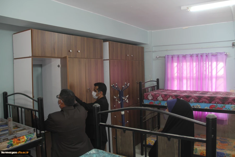 با حضور دکتر انصاری راد معاون دانشجویی دانشگاه فرهنگیان پروژه های عمرانی و تجهیزاتی دانشگاه فرهنگیان هرمزگان مورد بهره برداری قرار گرفت . 17