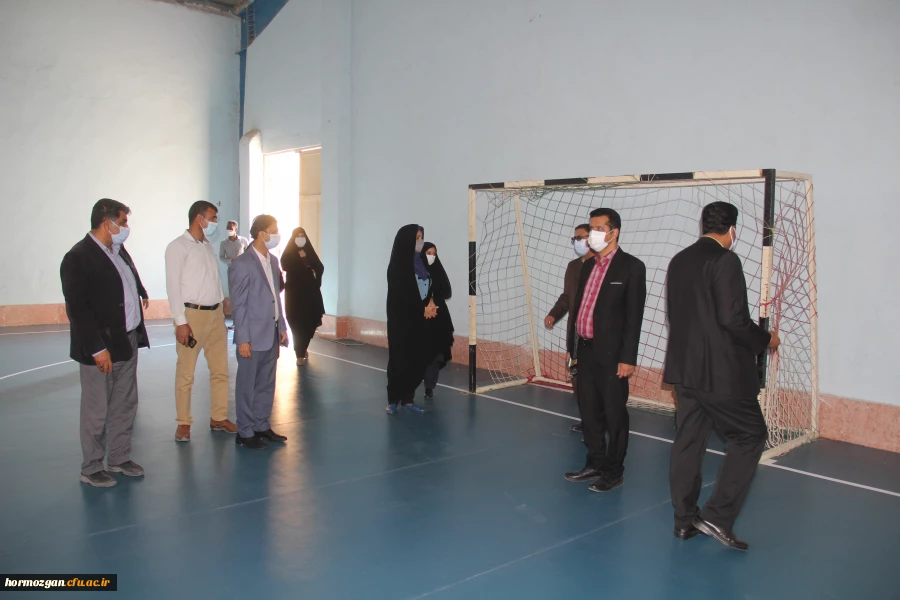 با حضور دکتر انصاری راد معاون دانشجویی دانشگاه فرهنگیان پروژه های عمرانی و تجهیزاتی دانشگاه فرهنگیان هرمزگان مورد بهره برداری قرار گرفت . 18