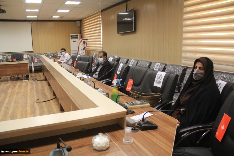 نشست شورای مدیریت و نظارت دانشگاه فرهنگیان هرمزگان برگزار شد. 6