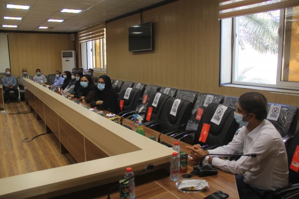 نشست صمیمی مدیریت دانشگاه فرهنگیان هرمزگان با کارکنان اداری و خدماتی 6