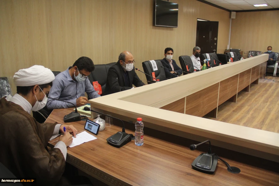 نشست هم اندیشی روز وحدت حوزه و دانشگاه 3