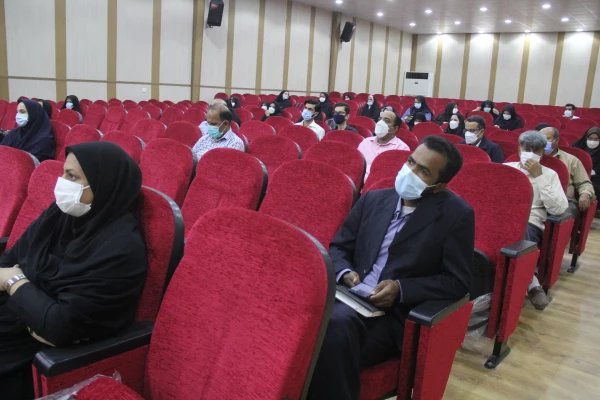 کارگاه های آموزشی مراقبت های اجتماعی در نوجوانان 8