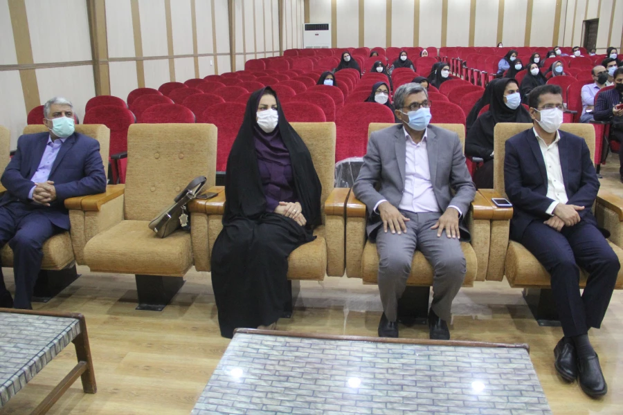 کارگاه های آموزشی مراقبت های اجتماعی در نوجوانان 13