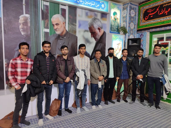 اعزام جمعی از دانشجو معلمان پردیس های دانشگاه فرهنگیان هرمزگان به اردوی راهیان مقاومت کرمان 5