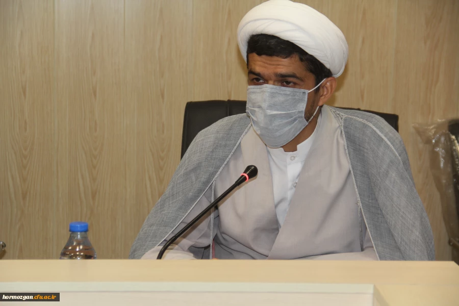 همزمان با ولادت با سعادت حضرت زهرا (س) آیین تجلیل از بانوان همکار دانشگاه فرهنگیان برگزار شد. 2