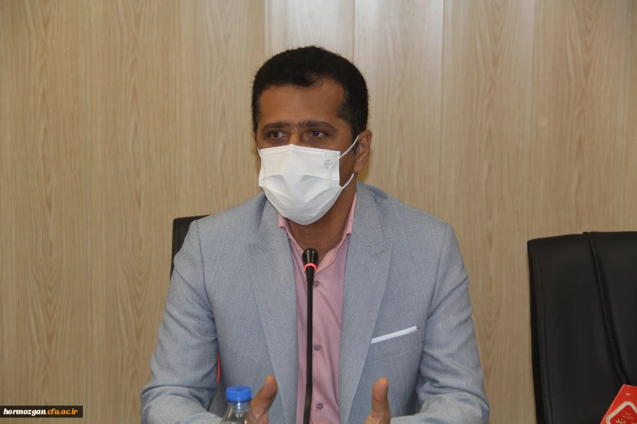 همزمان با ولادت با سعادت حضرت زهرا (س) آیین تجلیل از بانوان همکار دانشگاه فرهنگیان برگزار شد. 2