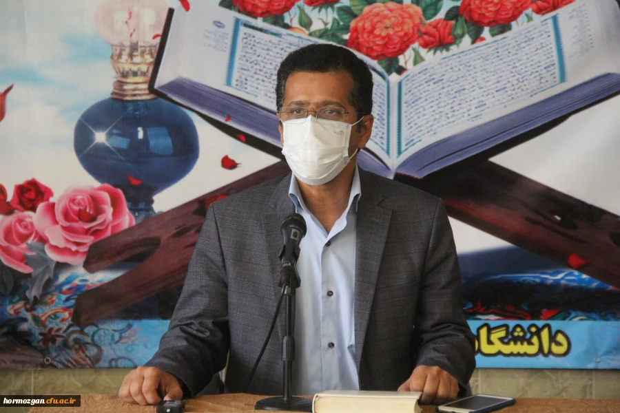 به مناسبت دهه فجر انقلاب اسلامی ، کرسی تلاوت قرآن کریم برگزار شد. 4