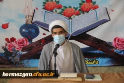 به مناسبت دهه فجر انقلاب اسلامی ، کرسی تلاوت قرآن کریم برگزار شد. 5