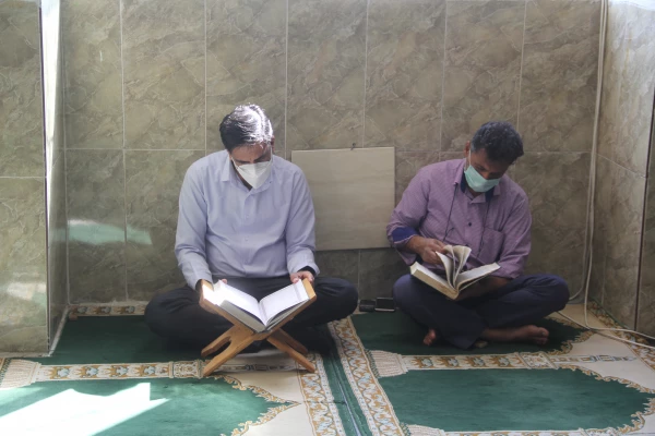 به مناسبت دهه فجر انقلاب اسلامی ، کرسی تلاوت قرآن کریم برگزار شد. 13